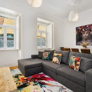 https://prime-location-design-family-apartment.hotels-lisbon-portugal.com