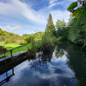 https://domaine-de-38440.hotels-rhonealpes.com